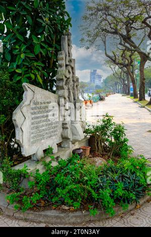 Hanoi, Vietnam. John McCain Memorial am Ufer des Truc Bach Lake. Stockfoto