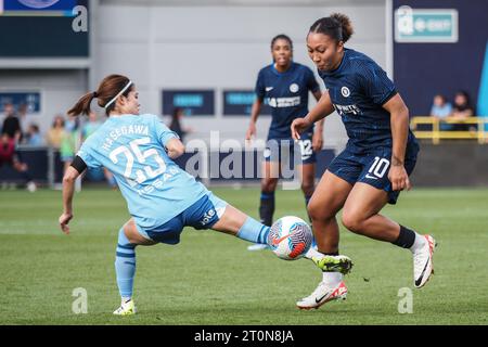 Manchester, Großbritannien. Oktober 2023. Manchester, England, 8. Oktober 2023: Lauren James (10 Chelsea) am Ball während des Spiels der Barclays FA Womens Super League zwischen Manchester City und Chelsea im Joie Stadium in Manchester, England (Natalie Mincher/SPP) Credit: SPP Sport Press Photo. /Alamy Live News Stockfoto