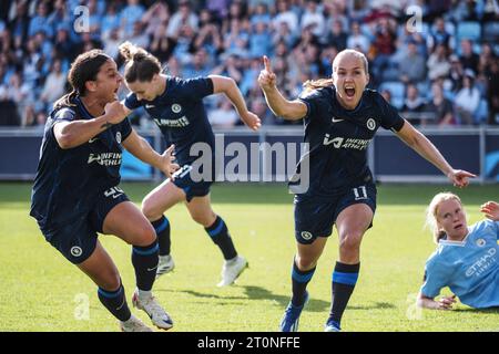 Manchester, Großbritannien. Oktober 2023. Manchester, England, 8. Oktober 2023: Guro Reiten (11 Chelsea) erzielt den Equalizer während des Spiels der Barclays FA Womens Super League zwischen Manchester City und Chelsea im Joie Stadium in Manchester, England (Natalie Mincher/SPP) Credit: SPP Sport Press Photo. /Alamy Live News Stockfoto