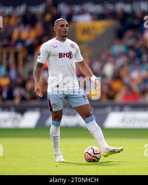 Aston Villa's Diego Carlos während des Premier League-Spiels in Molineux, Wolverhampton. Bilddatum: Sonntag, 8. Oktober 2023. Stockfoto