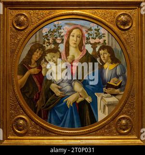 Botticelli, Jungfrau und Kind mit St. Johannes der Täufer und Engel, um 1500, Nationalmuseum in Warschau, (MNW), Warschau, Polen Stockfoto