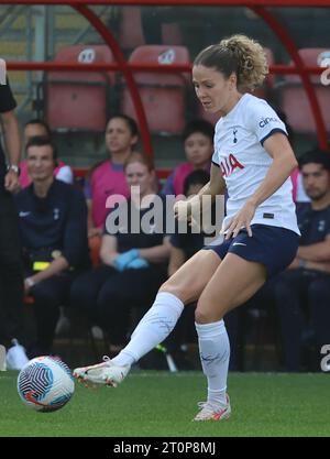 London, Großbritannien. Oktober 2023. Luana Bühler von Tottenham Hotspur Women während des FA Women's Super League Fußballspiels zwischen Tottenham Hotspur Women und Bristol City Women an der Brisbane Road in London, Großbritannien, 08. Oktober 2023. Quelle: Action Foto Sport/Alamy Live News Stockfoto