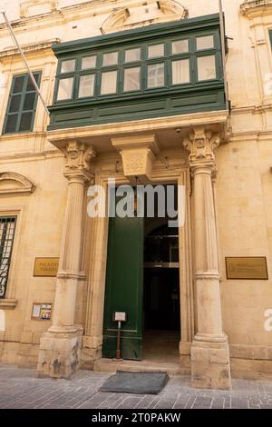 Valletta, Malta, 2. Mai 2023. Das Palais Parisio, manchmal auch als Casa Parisi bekannt, wo Napoleon lebte. Stockfoto