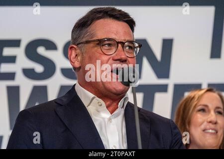 Wiesbaden GER, Landtagswahl Hessen, Wahlabend im Landtag, 08.10.2023 Boris Rhein CDU, GER, Landtagswahl Hessen, Wahlabend im Hessichen Landtag, 08.10.2023 *** Wiesbaden GER, Landtagswahl Hessen, Wahlabend im landtag Hessen, 08 10 2023 Boris Rhein CDU, GER, Landtagswahl Hessen, Wahlabend im landtag Hessen, Wahlabend im landtag Hessen, 08 10 2023 Copyright: xEibner-Pressefoto/FlorianxWieganx EP FWD Credit: Imago/Alamy Live News Stockfoto