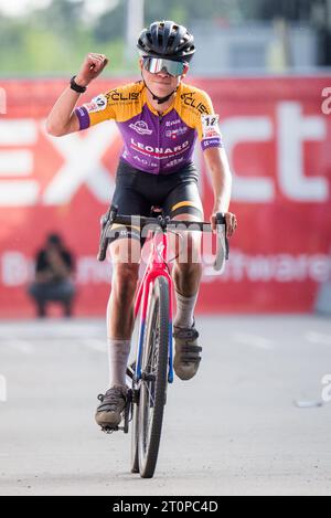 Beringen, Belgien. Oktober 2023. Lennes Jacobs wurde während des Juniorenrennens des Cyclocross-Rennens „Cross Beringen“ am Sonntag, den 08. Oktober 2023 in Beringen, Rennen 1/7 des Exact Cross-Wettbewerbs, in Aktion gezeigt. BELGA FOTO JASPER JACOBS Credit: Belga News Agency/Alamy Live News Stockfoto