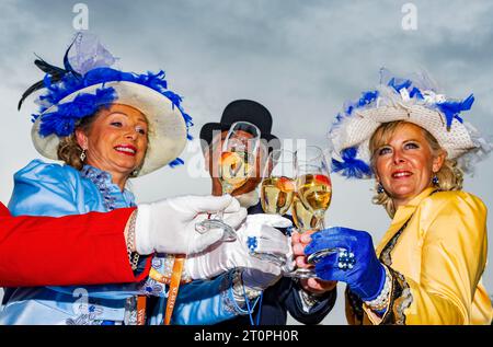 Pardubice, Tschechische Republik. Oktober 2023. Die Grand Pardubice Steeplechase in Pardubice, Tschechische Republik, 8. Oktober 2023. Quelle: Roman Vondrous/CTK Photo/Alamy Live News Stockfoto