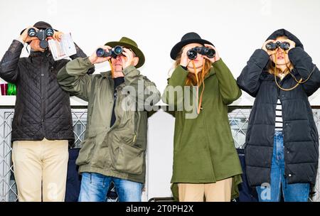 Pardubice, Tschechische Republik. Oktober 2023. Die Grand Pardubice Steeplechase in Pardubice, Tschechische Republik, 8. Oktober 2023. Quelle: Roman Vondrous/CTK Photo/Alamy Live News Stockfoto