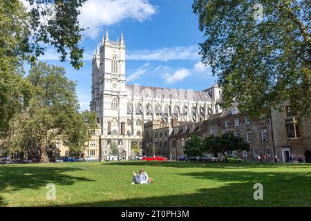 Westminster School and Abbey aus Deans Yard, City of Westminster, Greater London, England, Vereinigtes Königreich Stockfoto