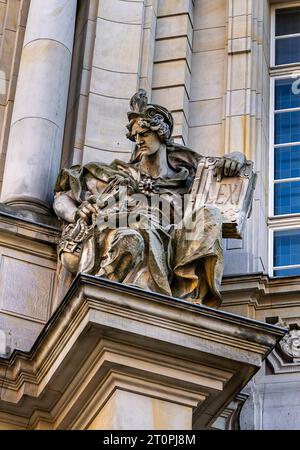 Detailfotos, Bürogebäude Strafgericht Moabit, Turmstraße, Mitte, Berlin, Deutschland Stockfoto