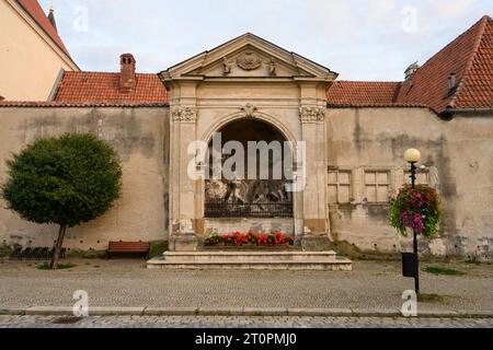 Kapuzinerkloster Znojmo Byvaly Kapuzinski Klaster auf dem Masaryk-Platz Stockfoto