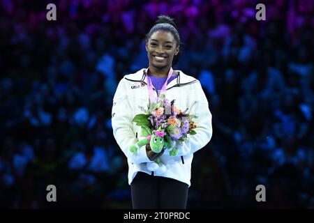 Antwerpen, Belgien. Oktober 2023. Simone Biles (USA) während der 52. Künstlerischen Turnen-Weltmeisterschaft - Apparatebrunals Tag 2, Turnen in Antwerpen, Belgien, 08. Oktober 2023 Credit: Independent Photo Agency/Alamy Live News Stockfoto