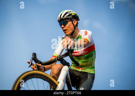 Beringen, Belgien. Oktober 2023. Die belgische Witse Meeussen wurde während des Männer-Elite-Rennens des Cyclocross-Rennens „Cross Beringen“ am Sonntag, den 08. Oktober 2023 in Beringen, Rennen 1/7 des Exact Cross-Wettbewerbs, in Aktion genommen. BELGA FOTO JASPER JACOBS Credit: Belga News Agency/Alamy Live News Stockfoto