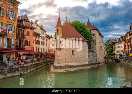 Palais de l'Isle, berühmte Sehenswürdigkeiten in Annecy, der Hauptstadt Savoyens, genannt Venedig der Alpen, in Frankreich Stockfoto