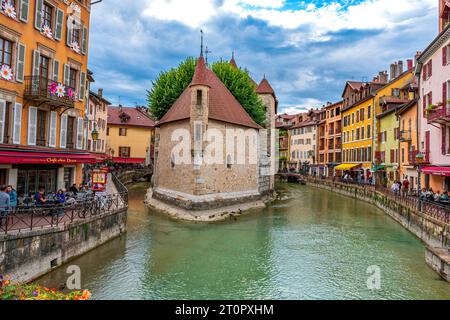 Palais de l'Isle, berühmte Sehenswürdigkeiten in Annecy, der Hauptstadt Savoyens, genannt Venedig der Alpen, in Frankreich Stockfoto