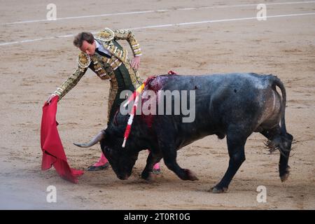 Madrid, Spanien. Oktober 2023. Der Stierkämpfer Román während des Stierkampfes der Feria de otoño auf der Plaza de las Ventas de Madrid, 8. Oktober 2023 Spanien (Foto: Oscar Gonzalez/SIPA USA) Credit: SIPA USA/Alamy Live News Stockfoto