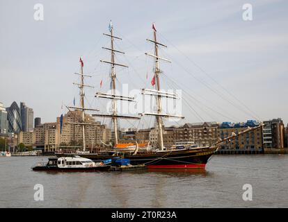 Drei Masten Clipper Stad Amsterdam River Thames City of London England Stockfoto