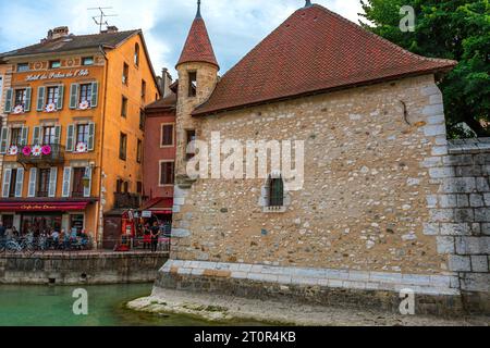 Palais de l'Isle, berühmte Sehenswürdigkeiten in Annecy, der Hauptstadt Savoyens, genannt Venedig der Alpen, in Frankreich Stockfoto