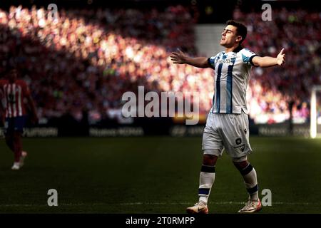 Madrid, Spanien. Oktober 2023. Madrid Spanien; 08.10.2023.- Atletico de Madrid gegen Real Sociedad, das spanische Fußballspiel Tag 9 im Stadion Cívitas Metropolitano ausgetragen wurde, gipfelte 2-1 gegen Atletico mit Toren von Samuel Lino 22' und Antoine Griezmann 89' aus einem Elfmeterschießen. Und für Real Sociedad erzielte Mikel Oyarzabal 73' Guthaben: Juan Carlos Rojas/ Picture Alliance/dpa/Alamy Live News Stockfoto