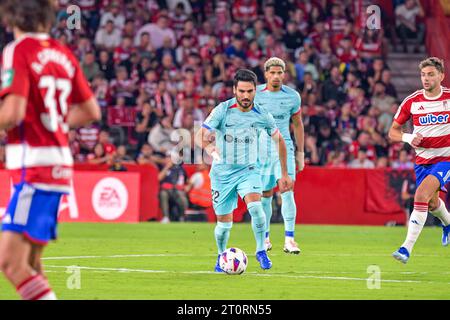 GRANADA, SPANIEN - 8. OKTOBER: Ilkay Gündogan vom FC Barcelona kontrolliert den Ball während des Spiels zwischen Granada CF und FC Barcelona von La Liga EA Sports am 8. Oktober 2023 im Estadio Nuevo Los Carmenes in Granada, Spanien. (Foto: Samuel Carreño) Credit: PX Images/Alamy Live News Stockfoto