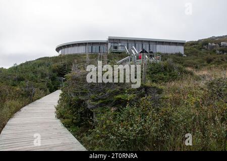 Promenade zum Besucherzentrum in L'Anse aux Meadows, Neufundland & Labrador, Kanada Stockfoto