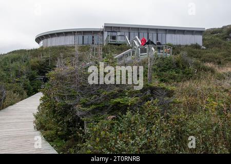 Promenade zum Besucherzentrum in L'Anse aux Meadows, Neufundland & Labrador, Kanada Stockfoto