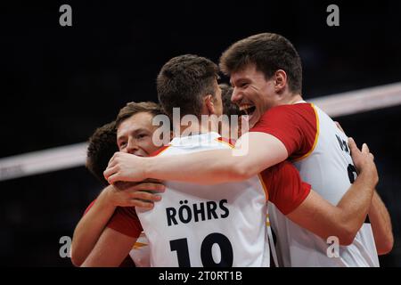 Rio De Janeiro, Brasilien. Oktober 2023. Volleyball, Männer: Olympische Qualifikation, Ukraine - Deutschland; Qualifikation, Gruppe A, Spieltag 7: Deutsche jubeln. Quelle: Joao Gabriel Alves/dpa/Alamy Live News Stockfoto