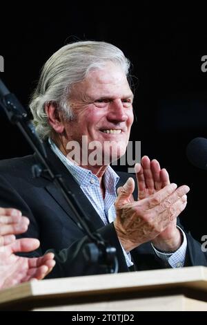 Die Missionsgesellschaft des frueheren US-Baptistenpredigers Billy Graham 1918-2018 laedt zur Evangelisationsveranstaltung Festival of Hope Festival der Hoffnung am Samstag nach Essen ein. Die Predigt in der Grugahalle hallt Grahams Sohn Franklin Foto vom 07.10.2023. Er steht an der Spitze der Billy Graham Evangelistic Association BGEA und ist auch Chef der Hilfsorganisation Samaritan s Handtasche . Mehr als 200 freikirchliche Gemeinden unterstuetzen laut BGEA das Event. Siehe epd-Meldung vom 07.10.2023 REDAKTIONELLE VERWENDUNG NUR *** die Missionsgesellschaft des ehemaligen US-Baptisten-Predigers Billy Graham 1918 Stockfoto