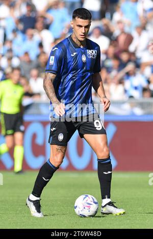 Rom, Latium. Oktober 2023. Gianluca Scamacca von Atalanta während des Spiels der Serie A zwischen Lazio und Atalanta im Olympiastadion, Italien, 08. Oktober 2023. AllShotLive/SIPA USA Credit: SIPA USA/Alamy Live News Stockfoto