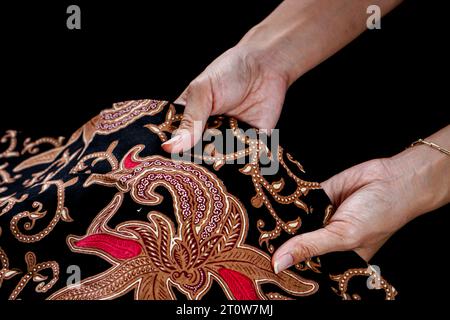 Batiktuchhandwerker aus indonesien Stockfoto