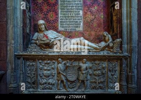 Grab des Doncel in der Kathedrale von Santa María, Stadt Sigüenza, Provinz Guadalajara, autonome Gemeinde Castilla la Mancha, Spanien. Stockfoto