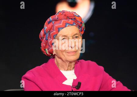 Rom, Italien. Oktober 2023. Emma Bonino besucht die dritte Folge der Rai-fernsehsendung Belve in Fabrizio Frizzi Studios. Quelle: SOPA Images Limited/Alamy Live News Stockfoto