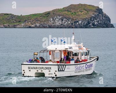 Seafari-Touristen-Kreuzfahrtschiff fährt aus dem Hafen von North Berwick in Lockdown nach der Pandemie East Lothian, Schottland, Großbritannien Stockfoto