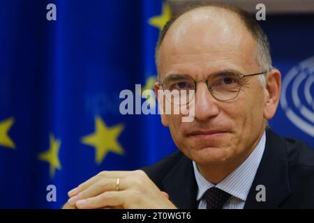 Brüssel, Belgien Oktober 2023. Enrico Letta, ehemaliger Premierminister Italiens, während der Anhörung des Ausschusses für Wirtschaft und Währung des Europäischen Parlaments am 9. Oktober 2023 in Brüssel, Belgien. Quelle: ALEXANDROS MICHAILIDIS/Alamy Live News Stockfoto