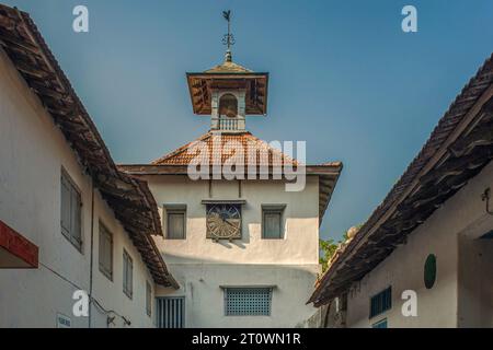 01 24 2013 Kulturerbe 1760 Uhr Turm-Paradesi Synagoge Kochi Kerala Indien Asien. Stockfoto
