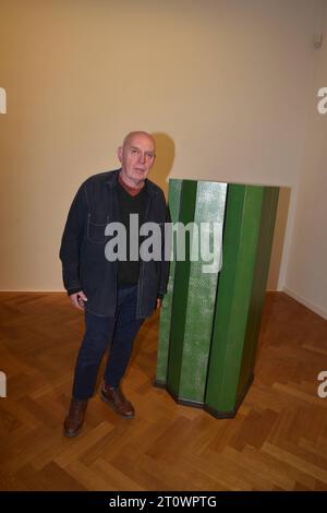 Richard Deacon, Tread, Vernissage, 2023, Galerie Ropac, Salzburg, Manfred Siebinger *** Richard Deacon, Tread, Vernissage, 2023, Galerie Ropac, Salzburg, Manfred Siebinger Stockfoto