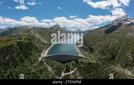 Luftaufnahme des Lago di Lei im Lei-Tal im Grenzgebiet Italien, Schweiz Stockfoto