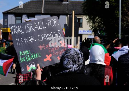 Hanley Park, Stoke on Trent, Großbritannien. Mai 2021. Demonstranten marschieren in Stoke auf Trient und fordern Freiheit für Palästina und das Ende der Unterdrückung. Stockfoto