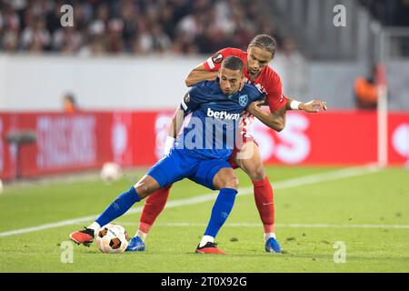 Thilo KEHRER West Ham United verließ ein Duell mit Kiliann SILDILLIA SC Freiburg Stockfoto