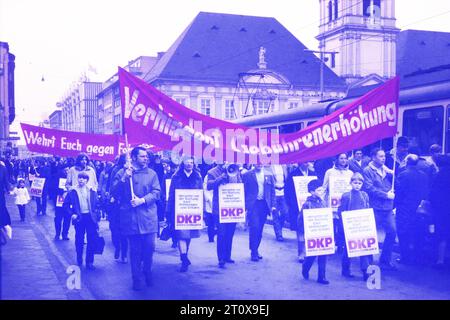 DEU, Deutschland: Die historischen Farbfotos aus den 70er Jahren zeigen Veranstaltungen und Menschen aus Politik, Kultur, Gewerkschaften, Arbeitsleben, Medizin, usw. Stockfoto