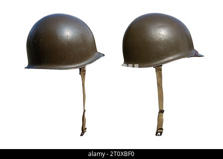 Vintage-Helm der US-Armee aus dem Zweiten Weltkrieg in verschiedenen Winkeln isoliert auf weiß Stockfoto