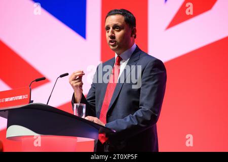 London, Großbritannien. 9. Oktober 2023. Der schottische Labour-Führer Anas Sarwar spricht während der Labour Party-Konferenz in Liverpool. Das Foto sollte lauten: Matt Crossick/Empics/Alamy Live News Stockfoto