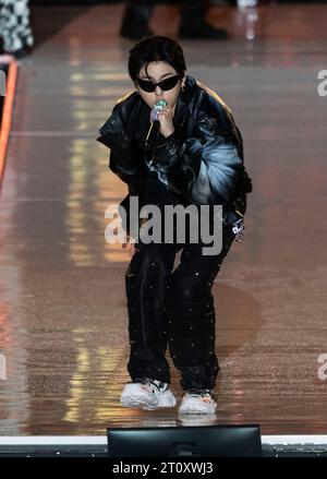 Seoul, Südkorea. Oktober 2023. Der südkoreanische Rapper ZICO tritt am 8. Oktober 2023 auf der Bühne des Gangnam Festival K-Pop Concert 2022 in der Gangnam Street in Seoul auf. (Foto: Lee Young-HO/SIPA USA) Credit: SIPA USA/Alamy Live News Stockfoto