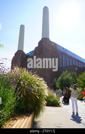 London, Großbritannien: 16. September 2023: Der neue Einkaufskomplex Battersea Power Station in London Stockfoto