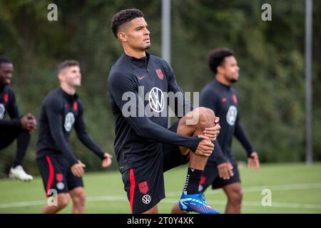 Nashville, Tennessee, USA. Oktober 2023. Miles Robinson trainiert mit USMNT an der Brentwood Academy in Brentwood, Tennessee ein paar Tage vor den bevorstehenden Freundschaftsspielen gegen Deutschland und Ghana. (Kindell Buchanan/Alamy Live News) Stockfoto