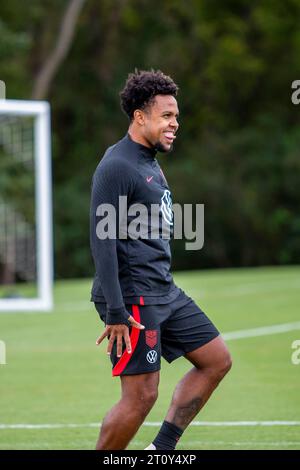 Nashville, Tennessee, USA. Oktober 2023. Weston McKennie trainiert mit USMNT an der Brentwood Academy in Brentwood, Tennessee ein paar Tage vor den bevorstehenden Freundschaftsspielen gegen Deutschland und Ghana. (Kindell Buchanan/Alamy Live News) Stockfoto