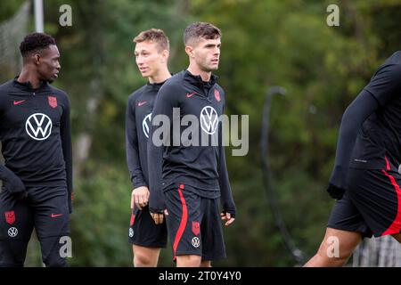 Nashville, Tennessee, USA. Oktober 2023. Christian Pulisic trainiert mit USMNT an der Brentwood Academy in Brentwood, Tennessee ein paar Tage vor den bevorstehenden Freundschaftsspielen gegen Deutschland und Ghana. (Kindell Buchanan/Alamy Live News) Stockfoto