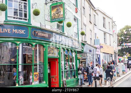 Finn mcouls traditionelles irisches Pub-Public House in Falmouth, Cornwall, England, Großbritannien, 2023 Stockfoto