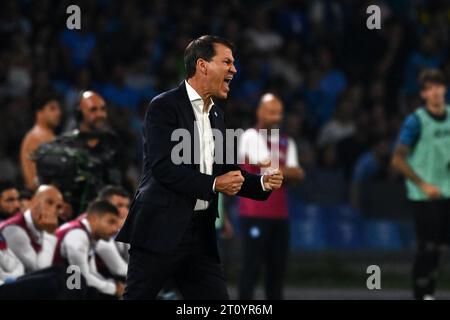 Rudi Garcia Cheftrainer des SSC Napoli Gesten während des Serie A TIM Spiels zwischen SSC Napoli und ACF Fiorentina im Stadio Diego Armando Maradona Stockfoto