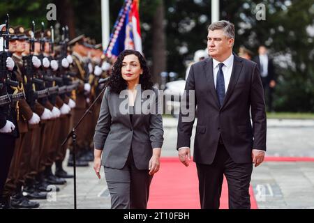 Zagreb, Kroatien. , . Der Präsident des Kosovo, Vjosa Osmani Sadriu, traf sich während eines zweitägigen offiziellen Besuchs in Kroatien mit Präsident Zoran Milanovic zusammen. Foto: Marko Todorov/CROPIX Copyright: XxMarkoxTodorovx/xCROPIXx sadriu milanovic12-101023 Credit: Imago/Alamy Live News Stockfoto