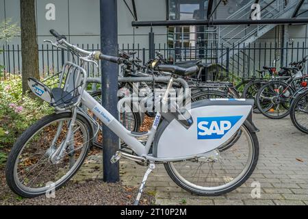 Fahrrad, SAP Deutschland, Dietmar-Hopp-Allee, Walldorf, Baden-Württemberg, Deutschland Stockfoto